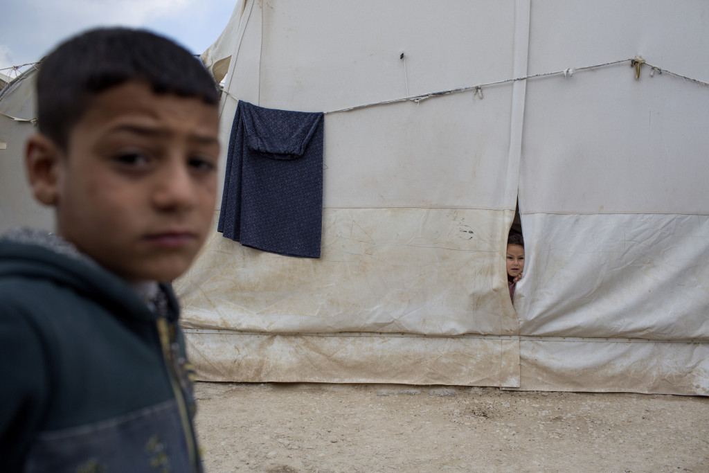 Dohuk, Irak. Barn i ett läger utanför Dohuk. 